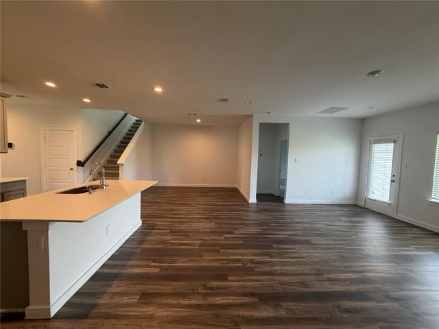 8031 Milam Lane, Rosharon, TX 77583