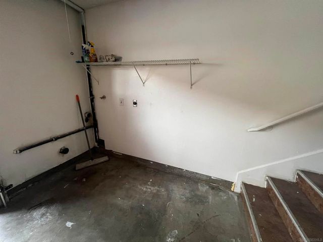 2772 Meadow Lark Dr, San Diego, CA 92123