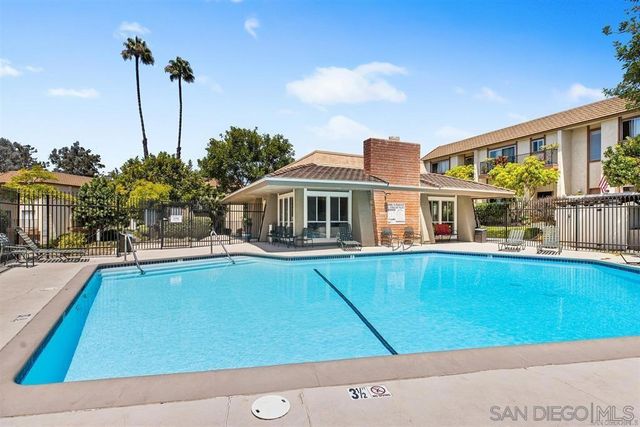 2772 Meadow Lark Dr, San Diego, CA 92123