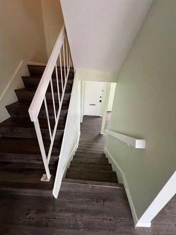 2772 Meadow Lark Dr, San Diego, CA 92123