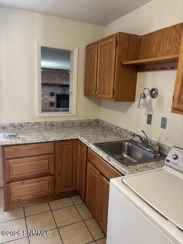 1730 Boston Drive, Las Cruces, NM 88001