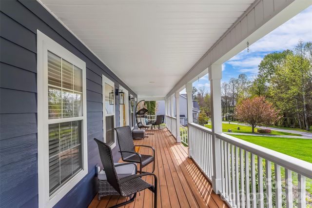32 Denise Lane, Fletcher, NC 28732