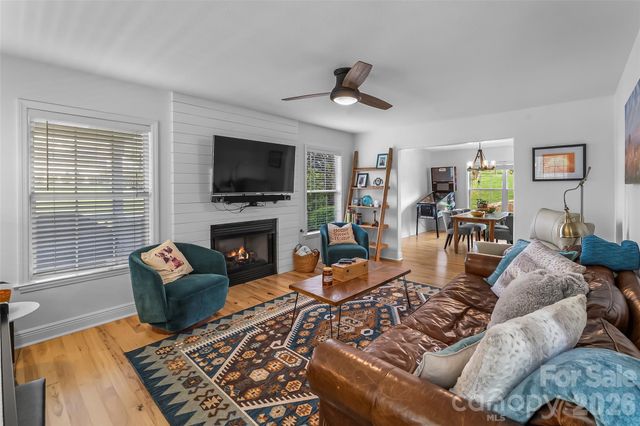 32 Denise Lane, Fletcher, NC 28732
