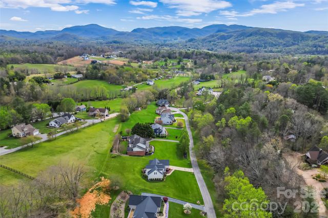 32 Denise Lane, Fletcher, NC 28732