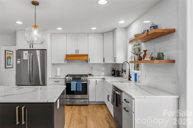 32 Denise Lane, Fletcher, NC 28732