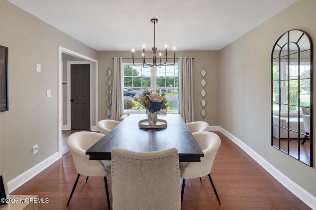 14 Taylors Mills Road, Manalapan, NJ 07726