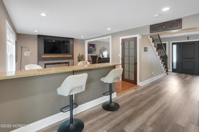 14 Taylors Mills Road, Manalapan, NJ 07726