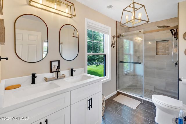 14 Taylors Mills Road, Manalapan, NJ 07726