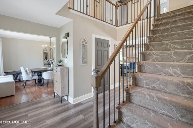 14 Taylors Mills Road, Manalapan, NJ 07726