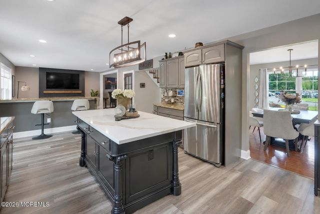 14 Taylors Mills Road, Manalapan, NJ 07726