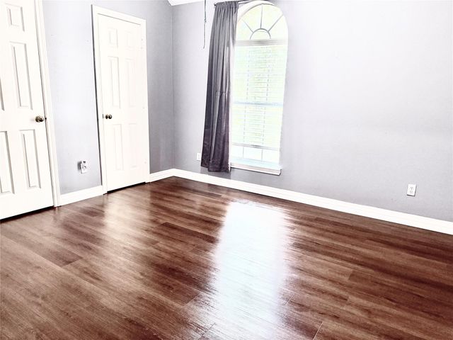 115 S Esplanade Way, Stafford, TX 77477