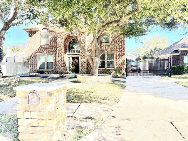 115 S Esplanade Way, Stafford, TX 77477