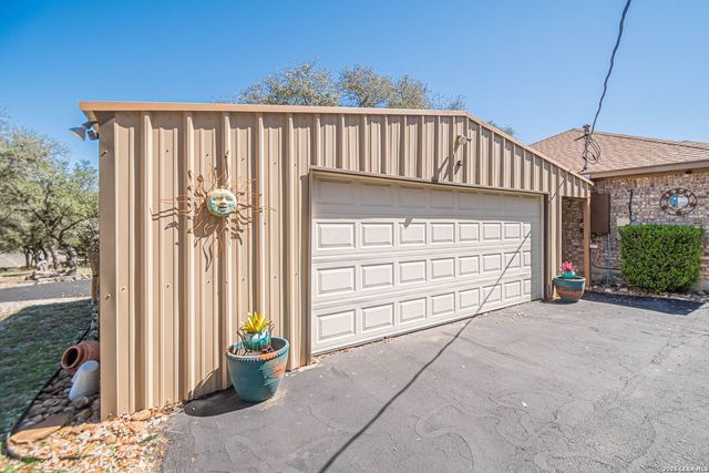 900 Charter Oak, Canyon Lake, TX 78133