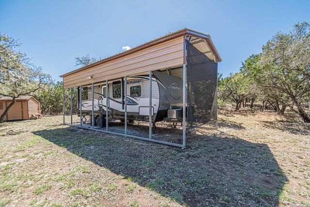 900 Charter Oak, Canyon Lake, TX 78133