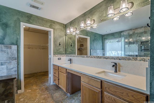 900 Charter Oak, Canyon Lake, TX 78133