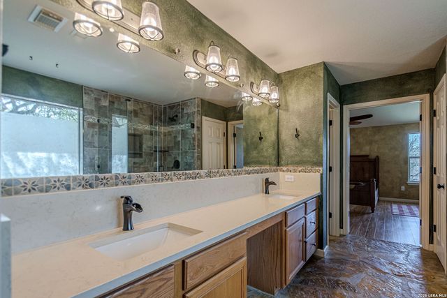 900 Charter Oak, Canyon Lake, TX 78133