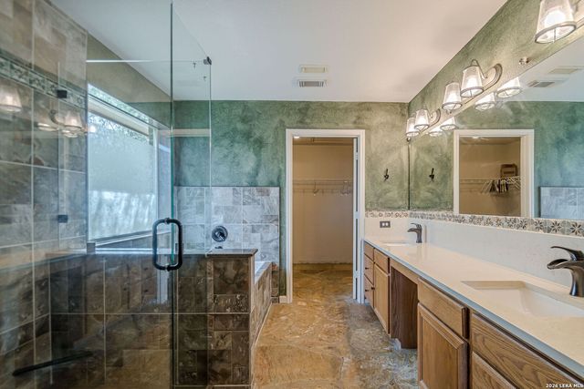 900 Charter Oak, Canyon Lake, TX 78133