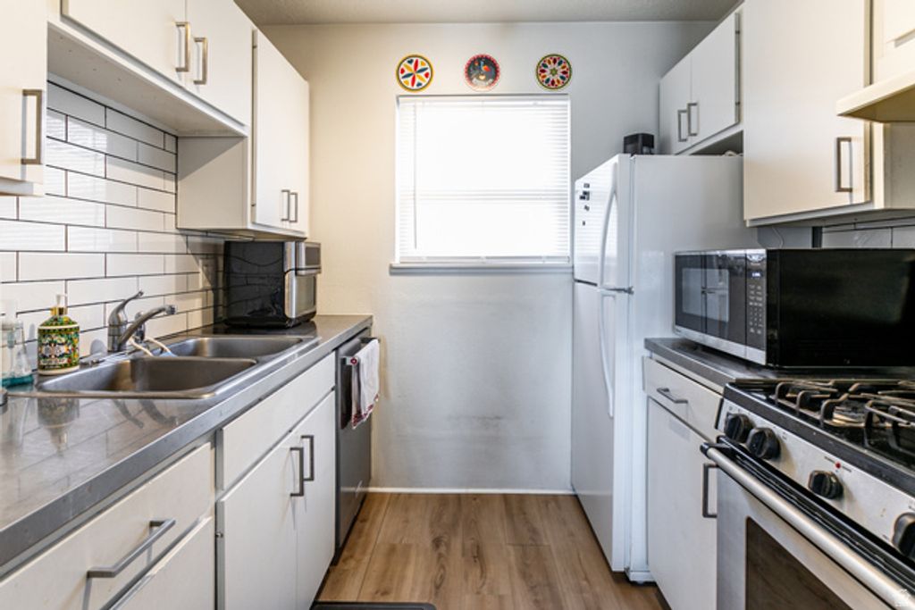 Image 12 of property listing at 5630 MEADOW LN #192, South Ogden, UT 84403