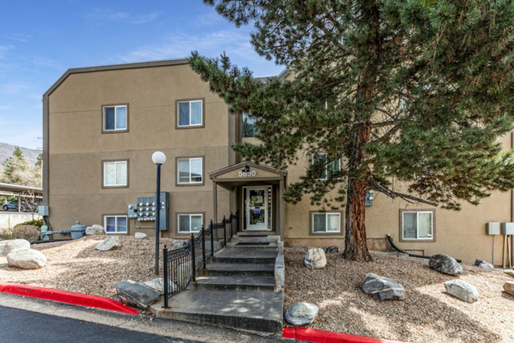 Image 5 of property listing at 5630 MEADOW LN #192, South Ogden, UT 84403