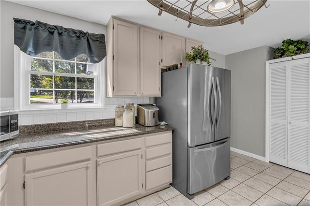101 Elberta Street, Mcdonough, GA 30253