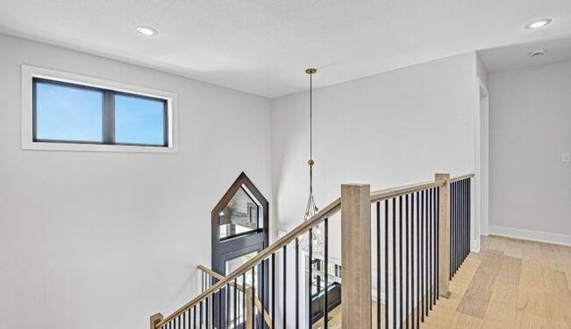 22076 W 99th Terrace, Lenexa, KS 66220