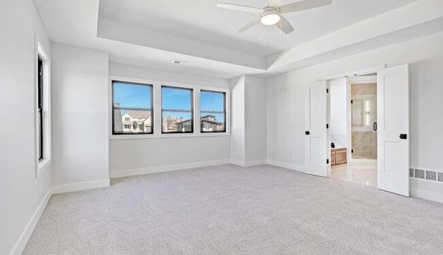 22076 W 99th Terrace, Lenexa, KS 66220