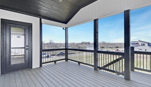 22076 W 99th Terrace, Lenexa, KS 66220