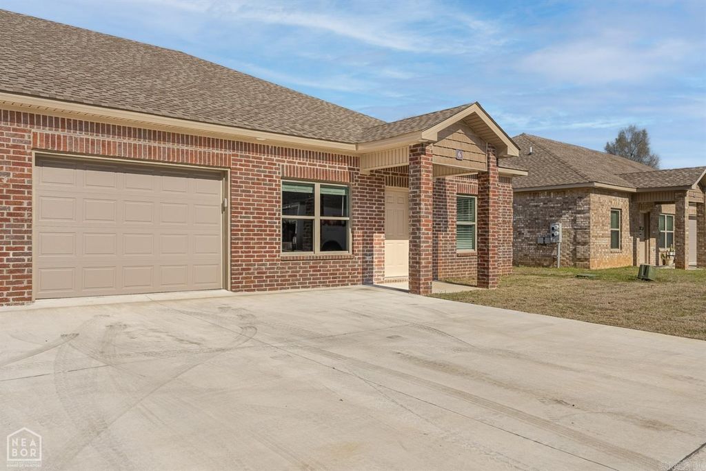 404 W Matthews, Brookland, AR 72417