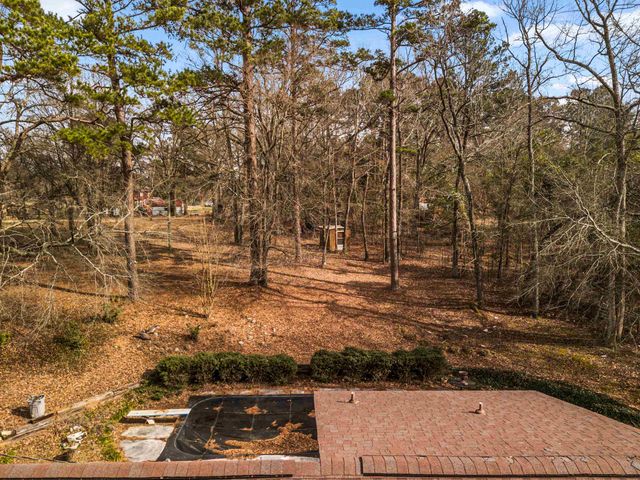 5100 Brent Dr, Longview, TX 75604