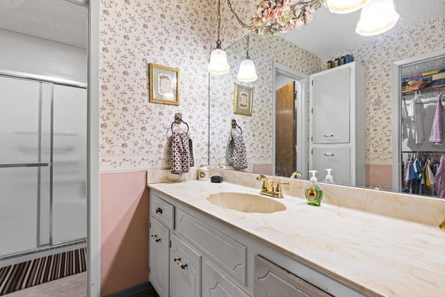 5100 Brent Dr, Longview, TX 75604