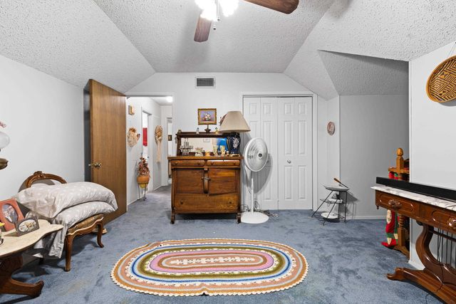 5100 Brent Dr, Longview, TX 75604