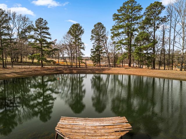 5100 Brent Dr, Longview, TX 75604