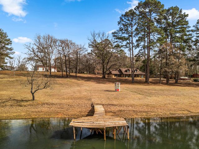 5100 Brent Dr, Longview, TX 75604