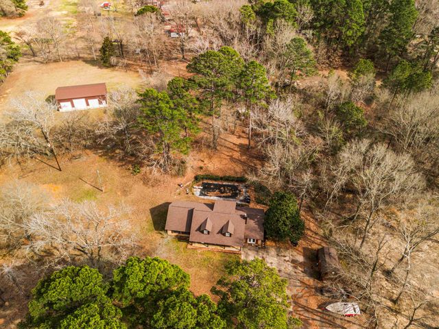 5100 Brent Dr, Longview, TX 75604