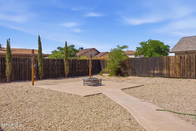 14080 RED DEER ROCK Drive, El Paso, TX 79938