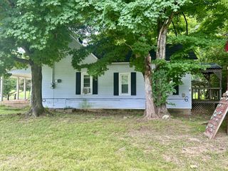 240 Red Hill Rd, Taft, TN 38488