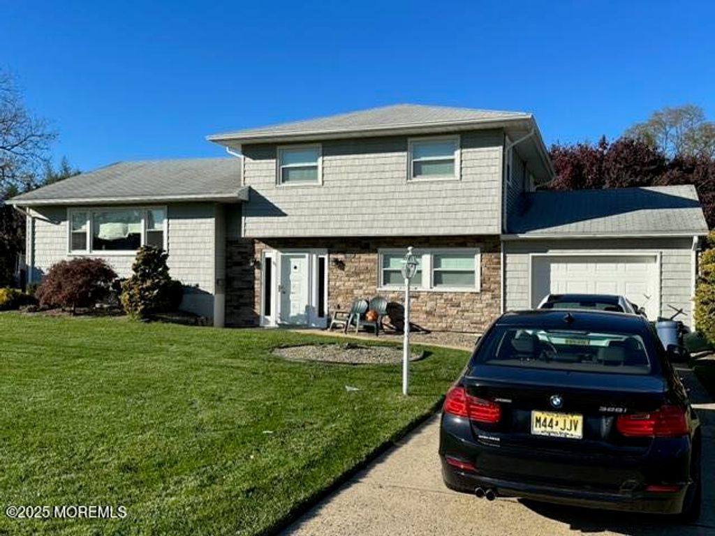 15 Cooper Avenue, West Long Branch, NJ 07764