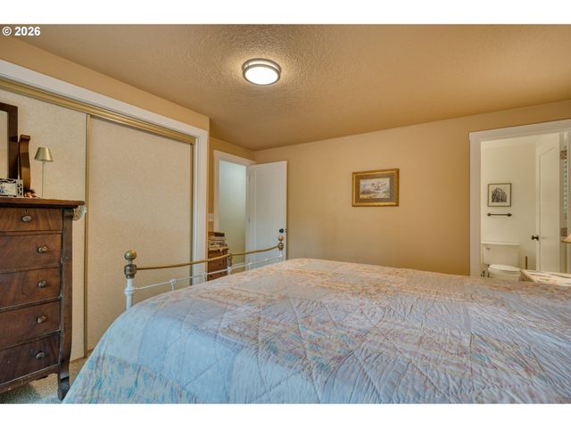 28567 SCAPPOOSE VERNONIA Hwy, Scappoose, OR 97056