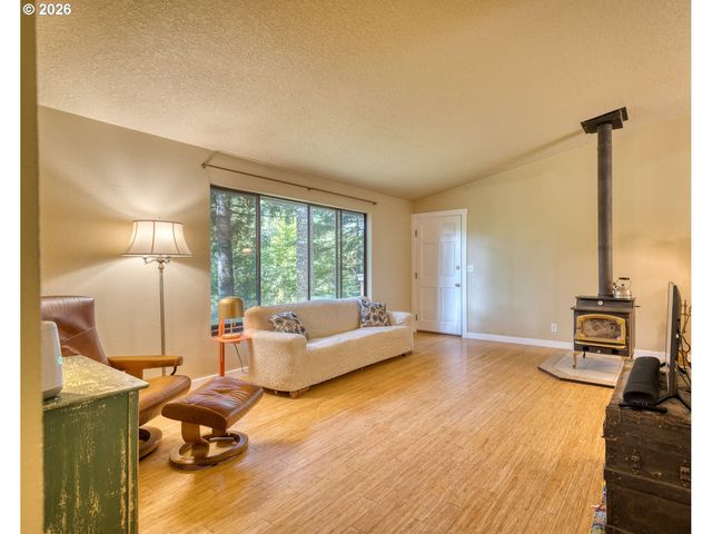28567 SCAPPOOSE VERNONIA Hwy, Scappoose, OR 97056