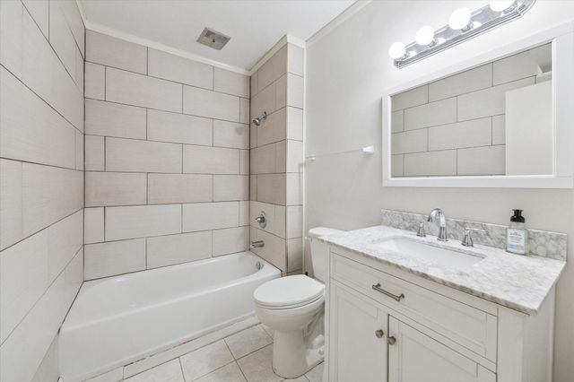 2700 Bellefontaine Street B12, Houston, TX 77025