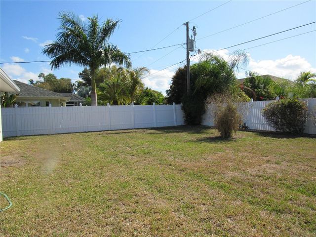 23101 LINDALE AVENUE, Port Charlotte, FL 33954