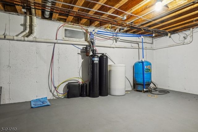 16 Surry Lane16, Franklin Twp., NJ 08802