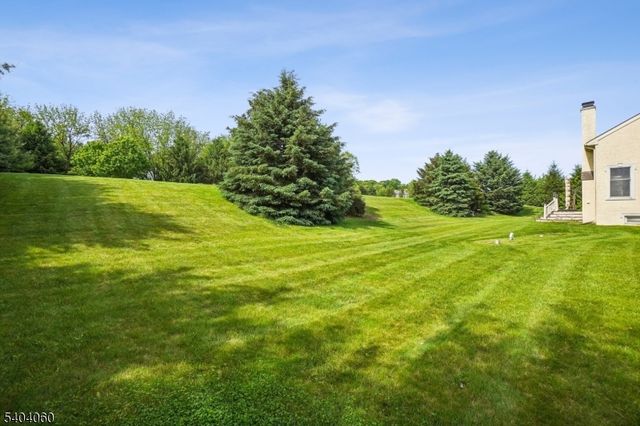 16 Surry Lane16, Franklin Twp., NJ 08802