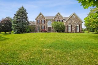 16 Surry Lane16, Franklin Twp., NJ 08802