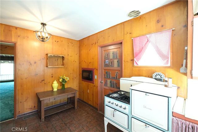 1060 Grandview, Fullerton, CA 92835