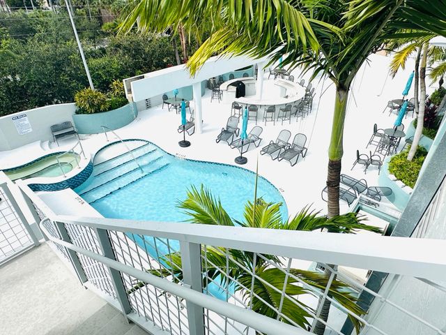 180 NE 4th Avenue 406, Delray Beach, FL 33483