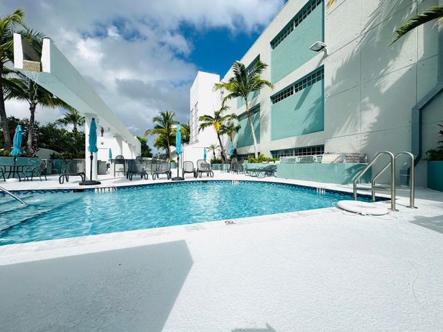 180 NE 4th Avenue 406, Delray Beach, FL 33483