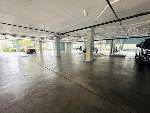 180 NE 4th Avenue 406, Delray Beach, FL 33483