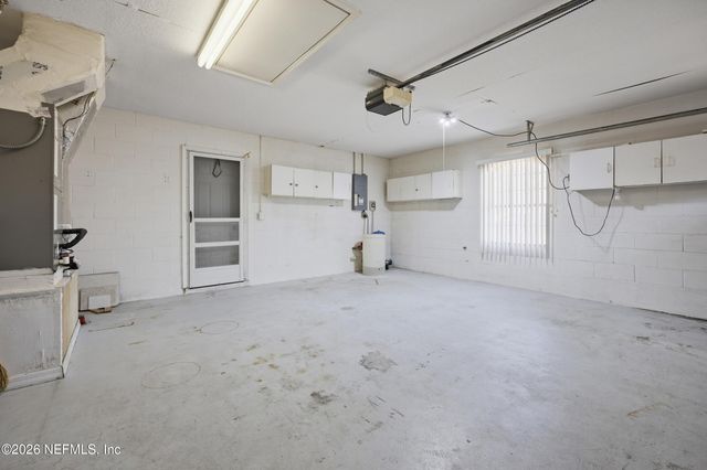 75 BREEZE HILL Lane, Palm Coast, FL 32137