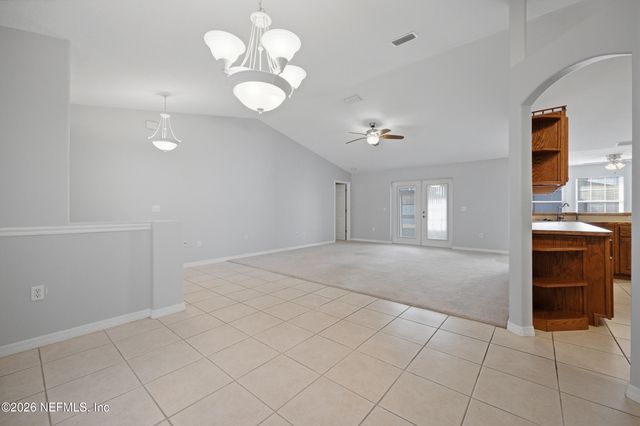 75 BREEZE HILL Lane, Palm Coast, FL 32137